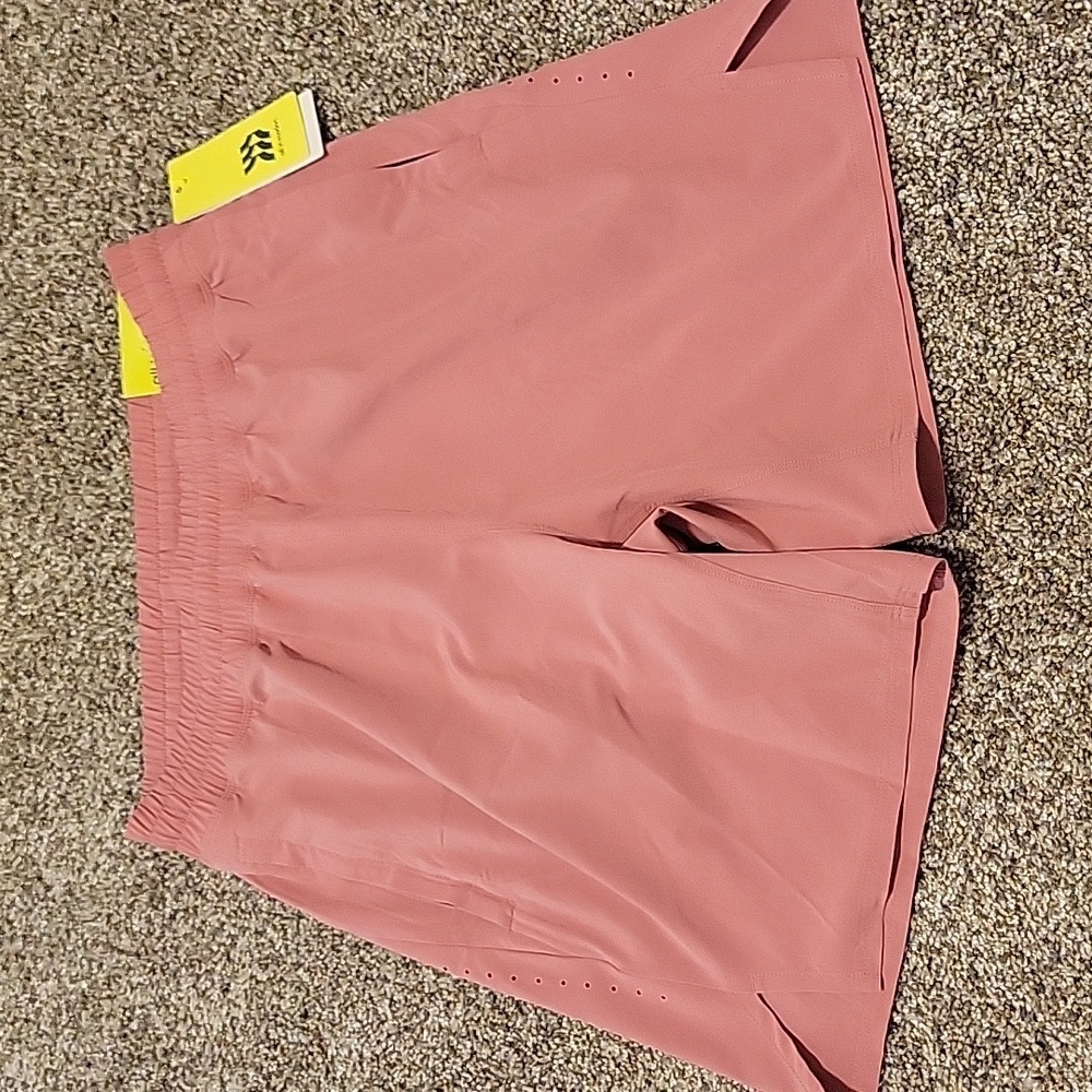 NWT All in motion 7" run shorts